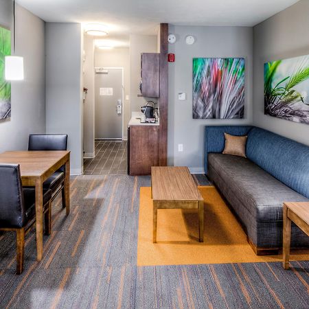 Holiday Inn Express & Suites Cleveland/Westlake, An Ihg Hotel Εξωτερικό φωτογραφία